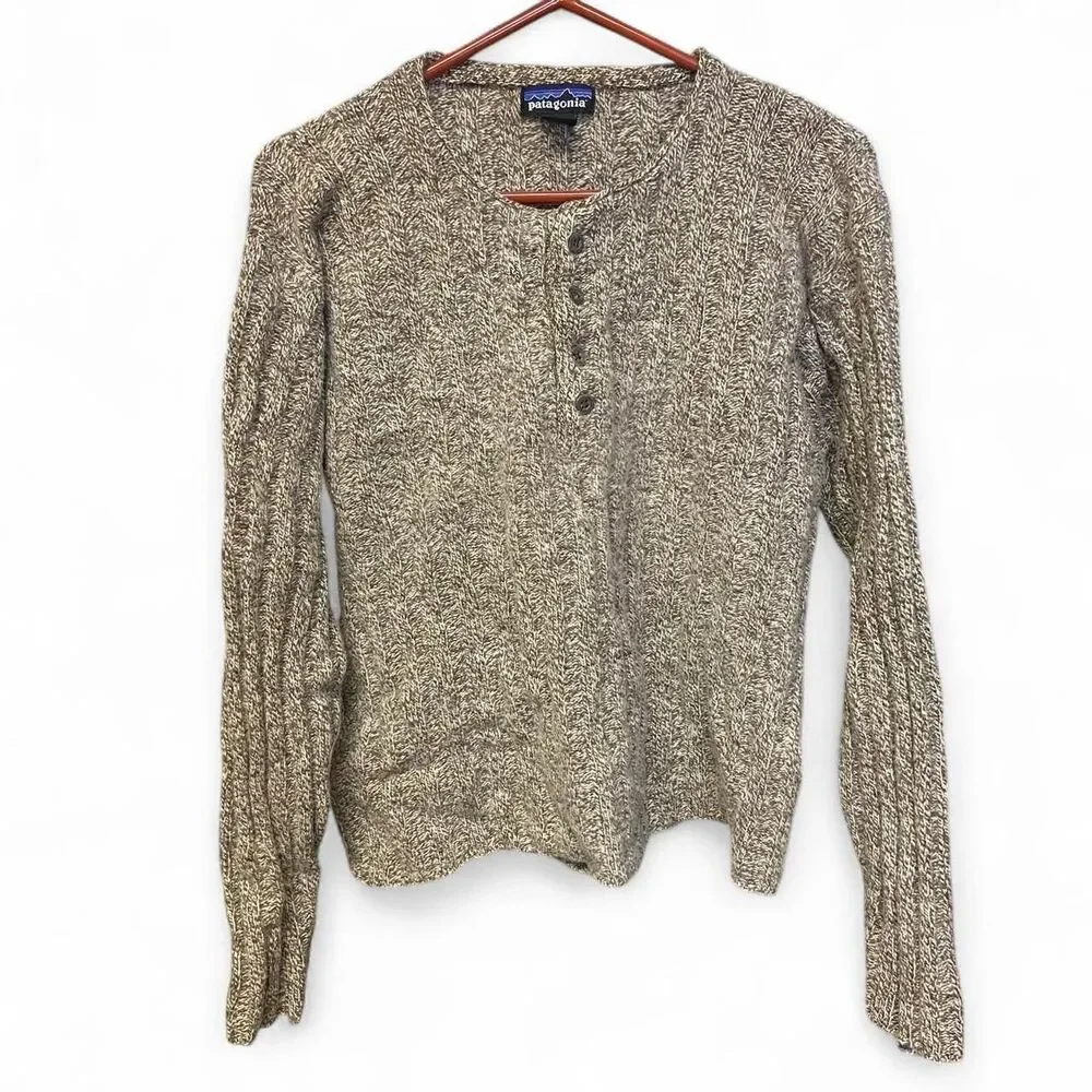 Patagonia brown knit sweater size M